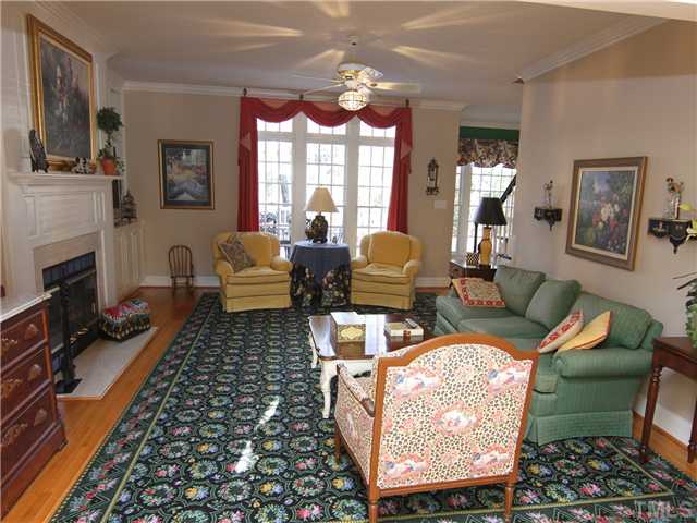 513 Wild Rose Court Raleigh, NC 27615 - Photo 8 of 25 Gallery Image 8