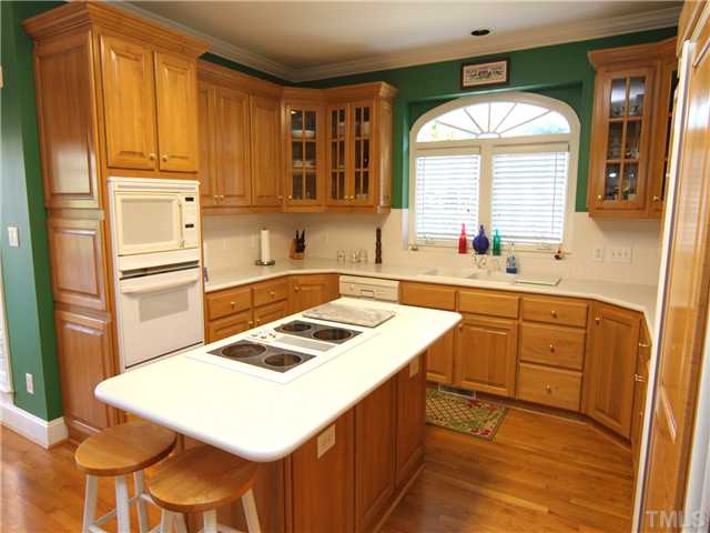 513 Wild Rose Court Raleigh, NC 27615 - Photo 9 of 25 Gallery Image 9