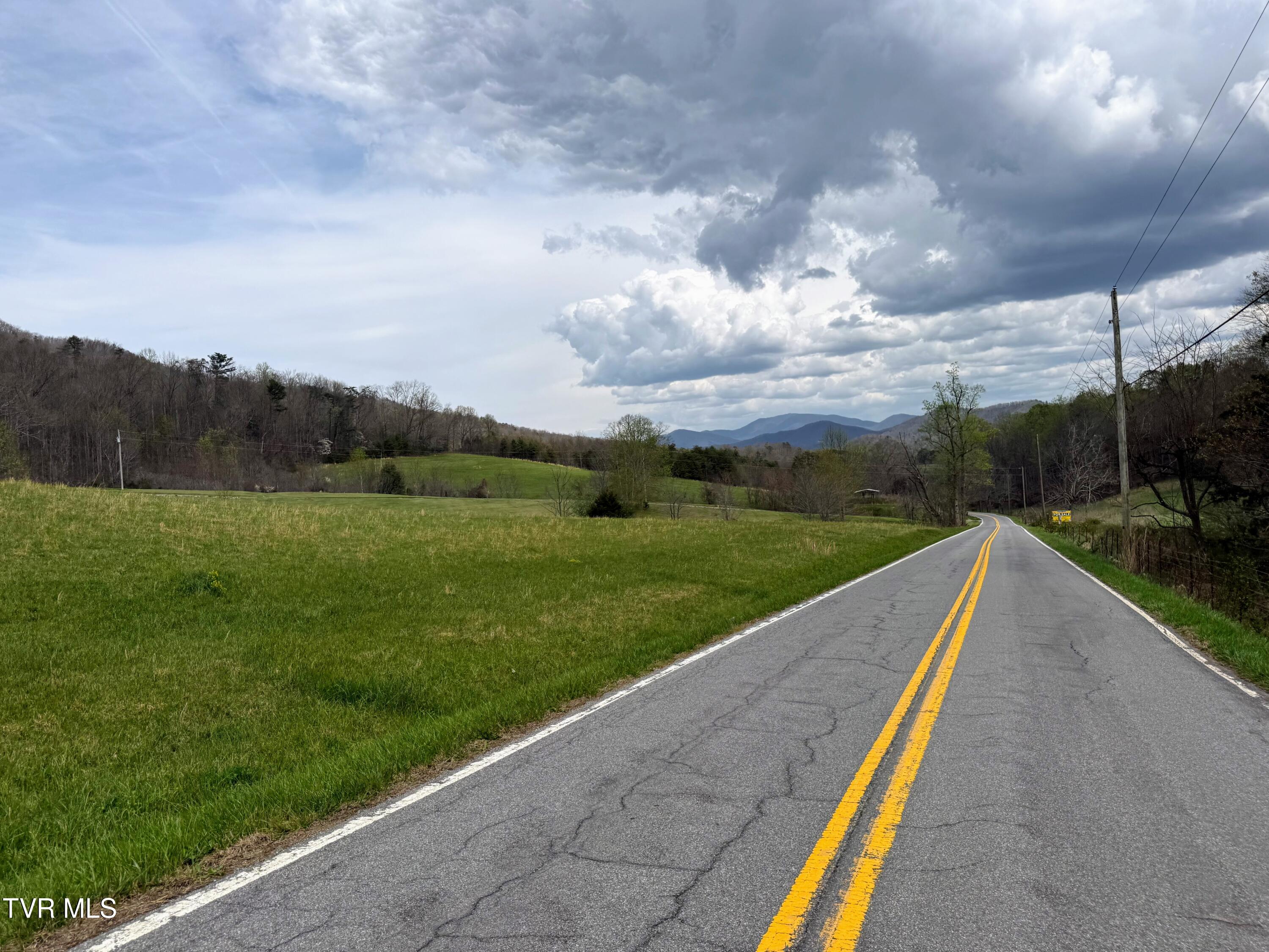 1b Rd Greeneville Tn 37743 Road Greeneville, TN 37743 - Photo 18 of 27 IMG_019