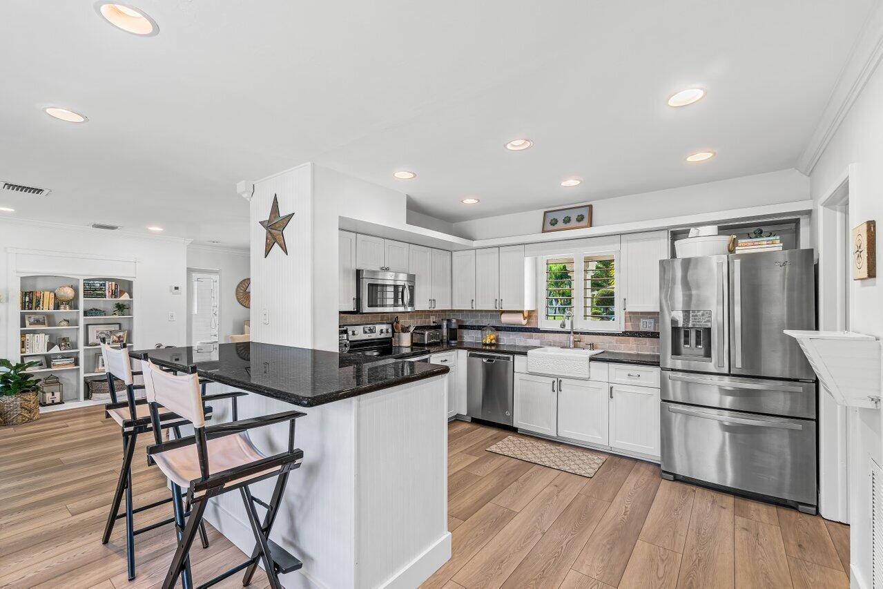 1032 Southwest 9th Avenue Boca Raton, FL 33486 - Photo 9 of 21 011-1032Southwest9thAvenue-BocaRaton-FL-