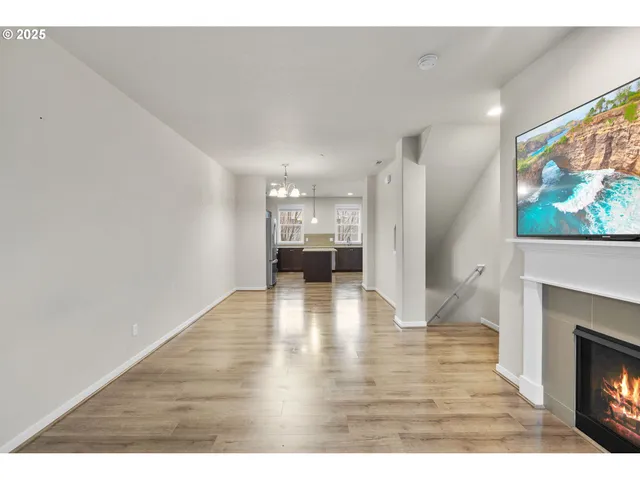 $389,900 | 28668 Southwest Paris Avenue, Wilsonville, OR 97070