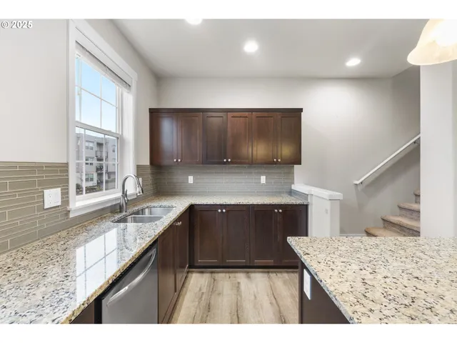 $389,900 | 28668 Southwest Paris Avenue, Wilsonville, OR 97070