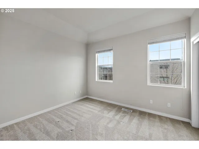 $389,900 | 28668 Southwest Paris Avenue, Wilsonville, OR 97070