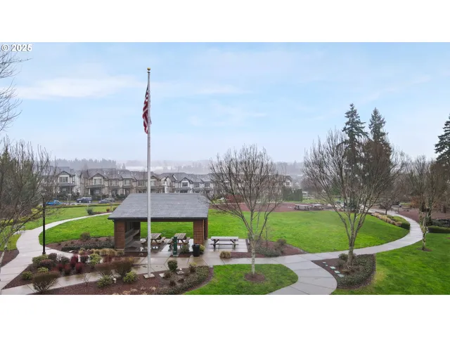 $389,900 | 28668 Southwest Paris Avenue, Wilsonville, OR 97070