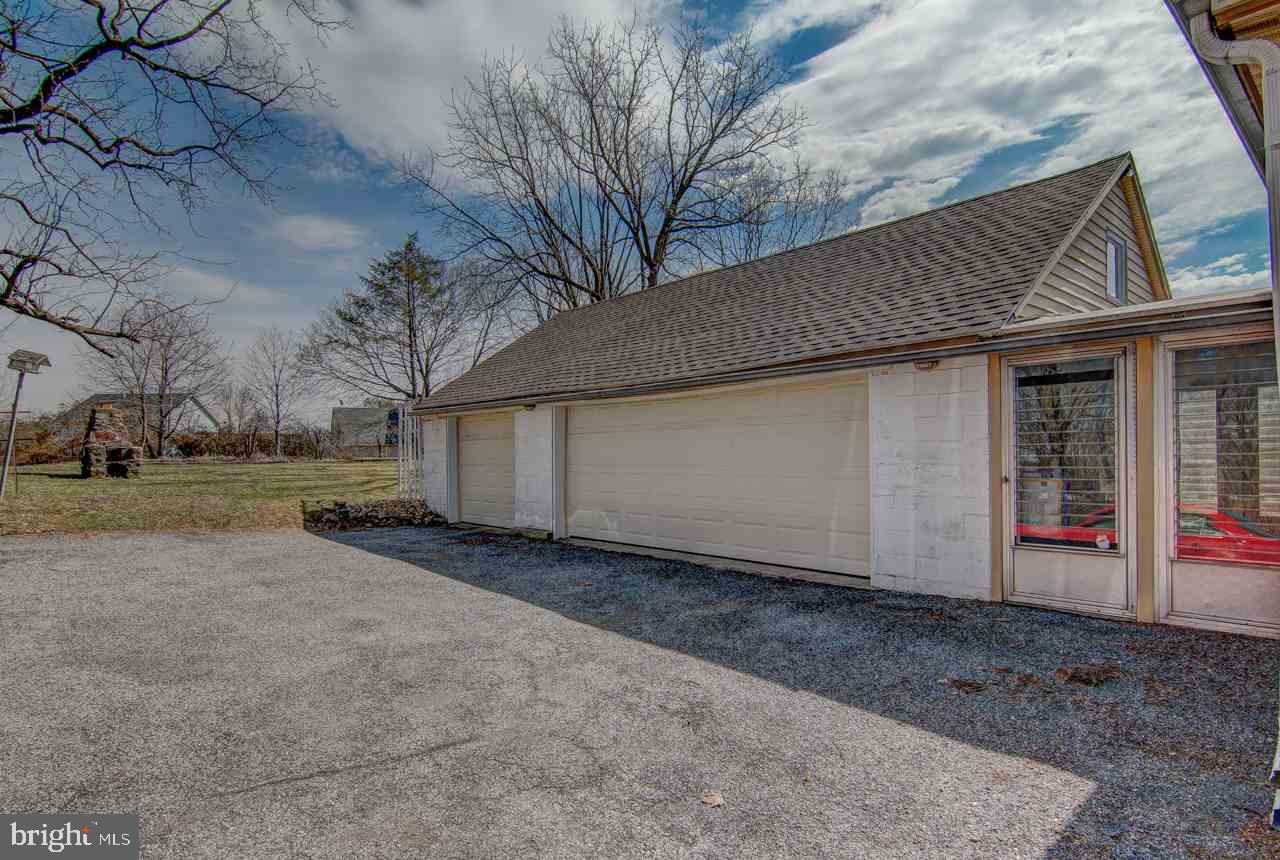 541 Pleasant Acres Road York, PA 17402 - Photo 12 of 15 Gallery Image 12