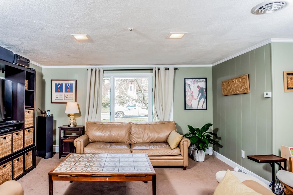 32 McAndrew Road Braintree, MA 02184 - Photo 8 of 30 Gallery Image 8