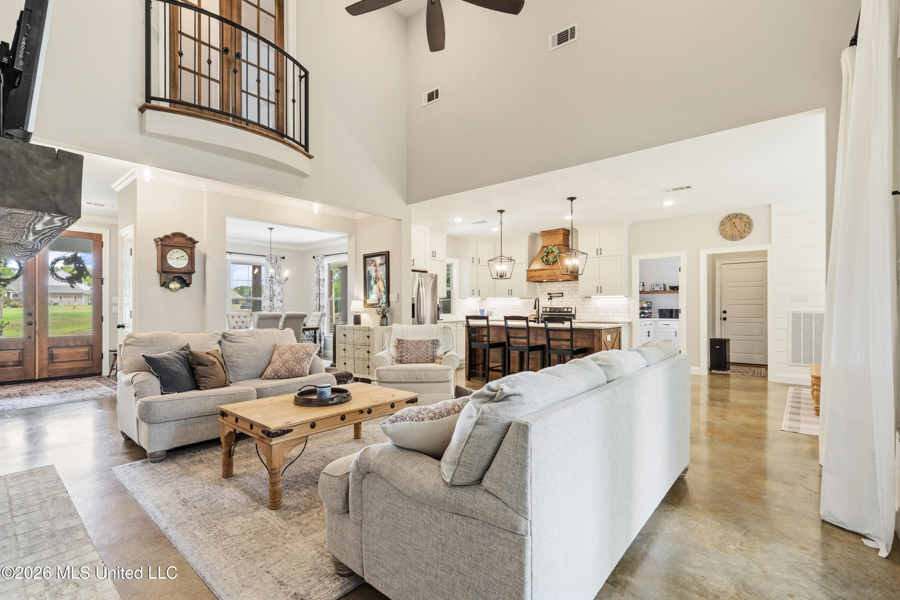 4411 Hunter Cove Hernando, MS 38632 - Photo 32 of 34 Open Floor Plan!