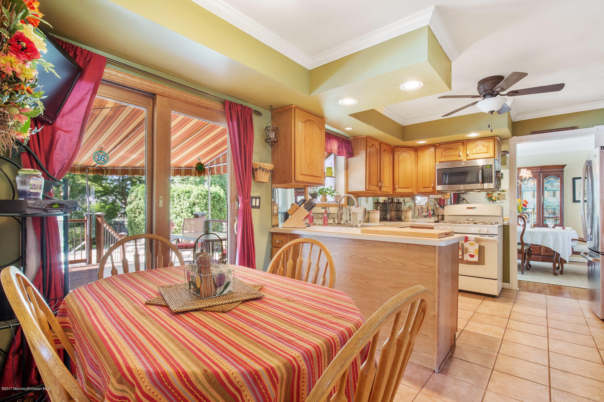 2 Windsor Road Howell, NJ 07731 - Photo 12 of 41 HDR IMG_1290-1314653
