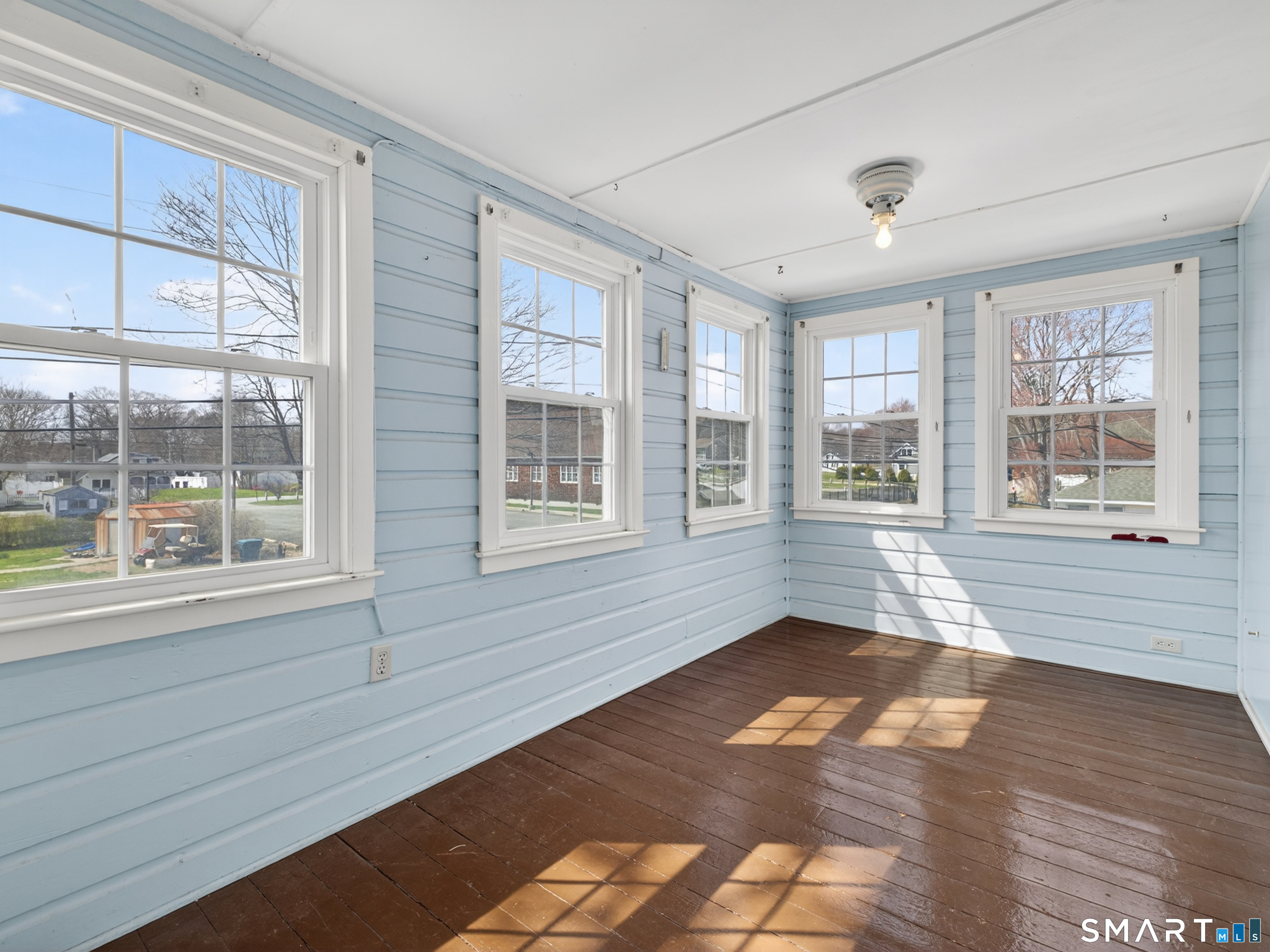 10 Old Colony Road Old Lyme, CT 06371 - Photo 34 of 41 2nd Floor sunporch