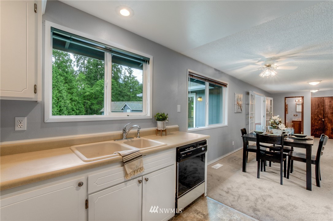 12447 177th Place Southeast Renton, WA 98059 - Photo 9 of 25