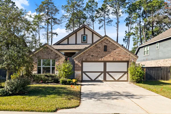 $2,400 | 335 Honey Mesquite Path, Willis, TX 77318