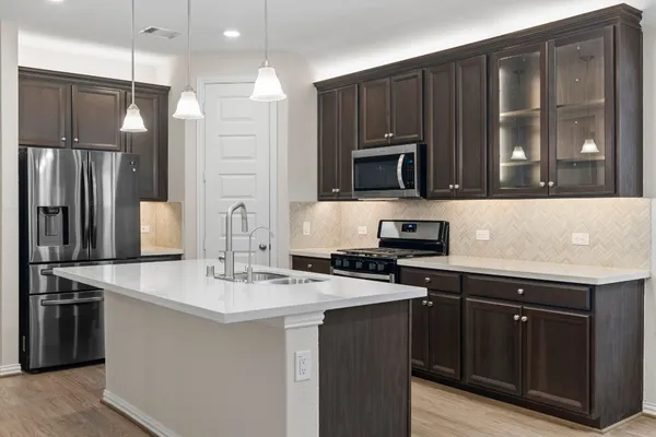 $2,400 | 335 Honey Mesquite Path, Conroe, TX 77318