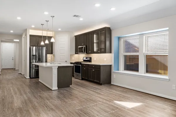 $2,400 | 335 Honey Mesquite Path, Conroe, TX 77318