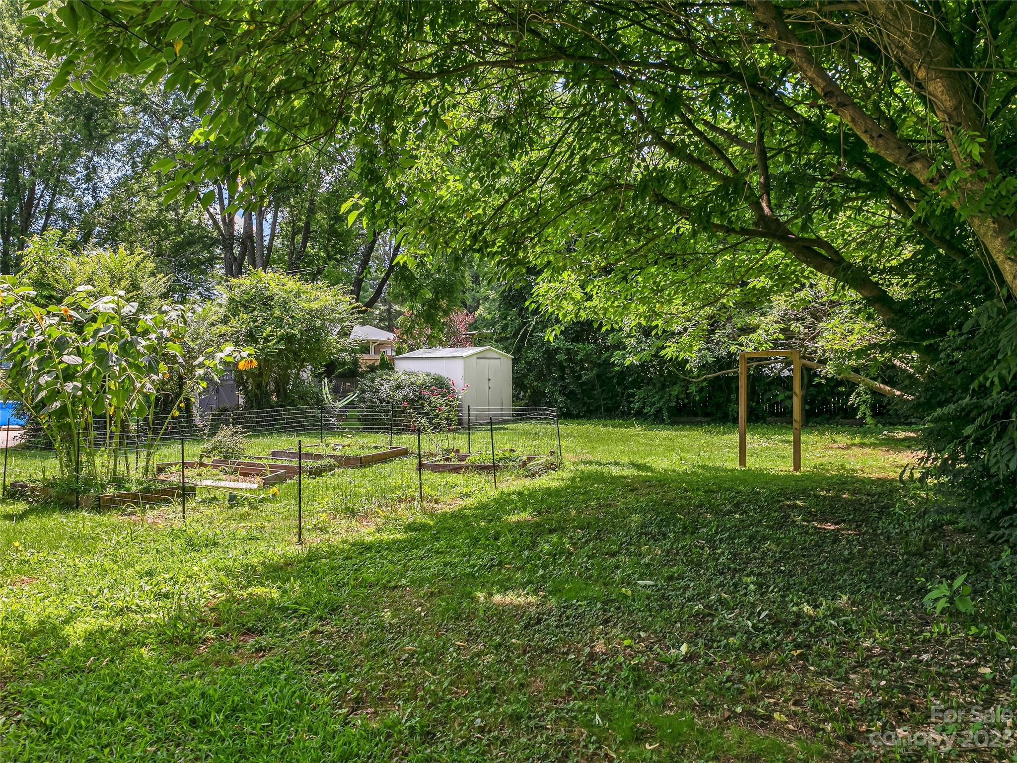 83 Fisher Road Brevard, NC 28712 - Photo 17 of 24 Gallery Image 17