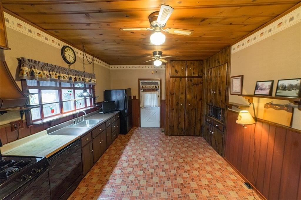 2090 Loucks Road Scottdale, PA 15683 - Photo 12 of 24 Gallery Image 12