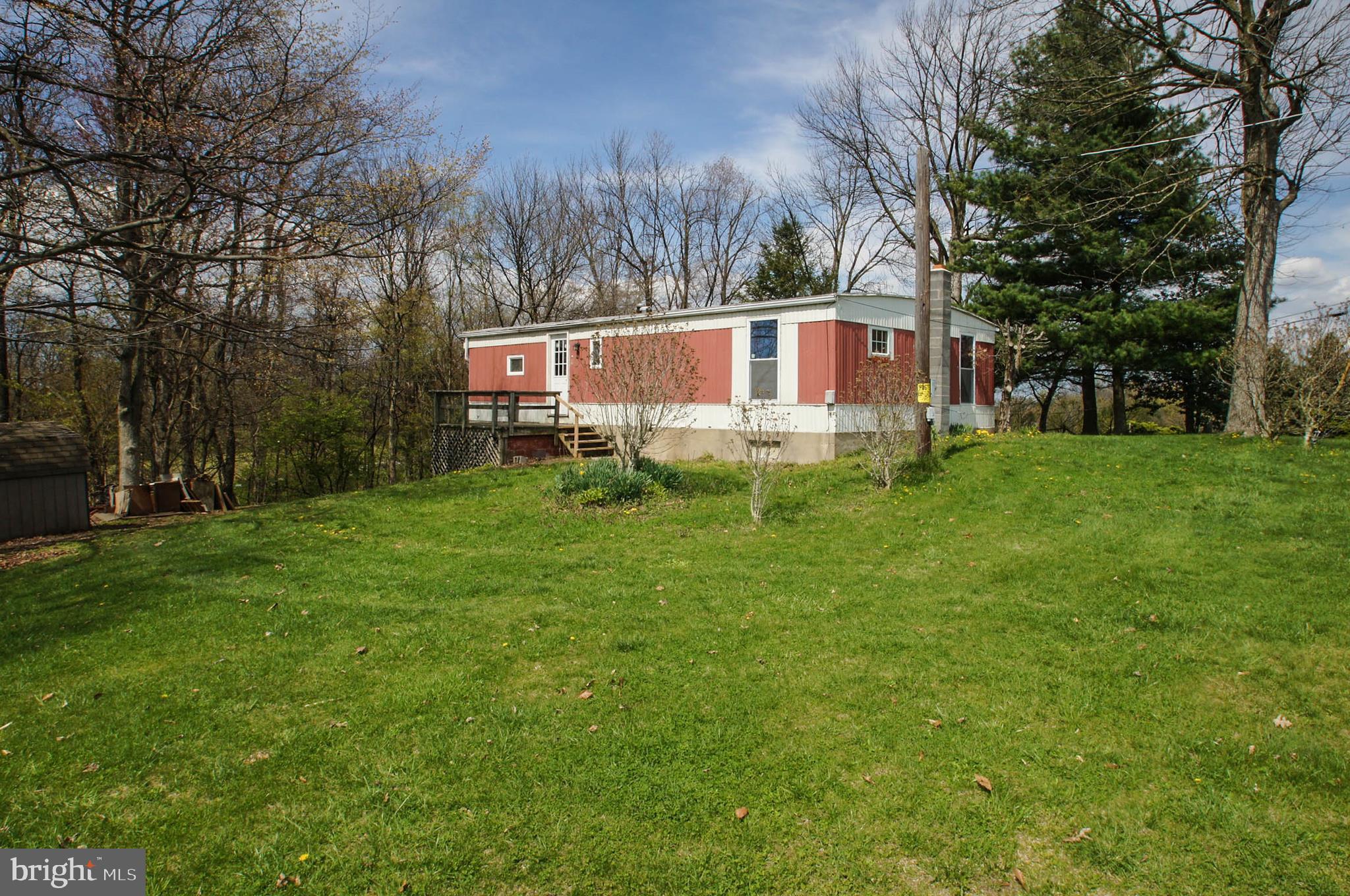 854 Point Road Wernersville, PA 19565 - Photo 9 of 27 Gallery Image 9