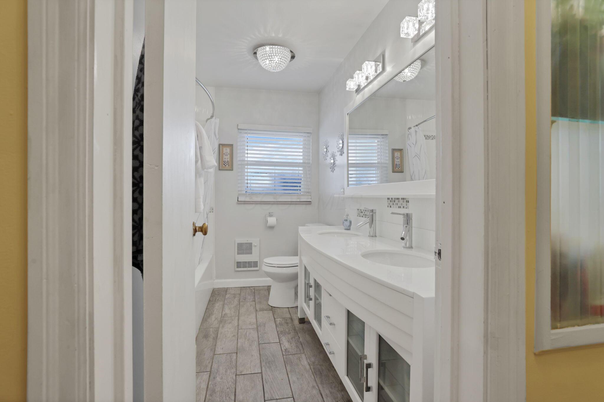 1205 Kenwick Road Columbus, OH 43209 - Photo 23 of 47 Primary Bathroom