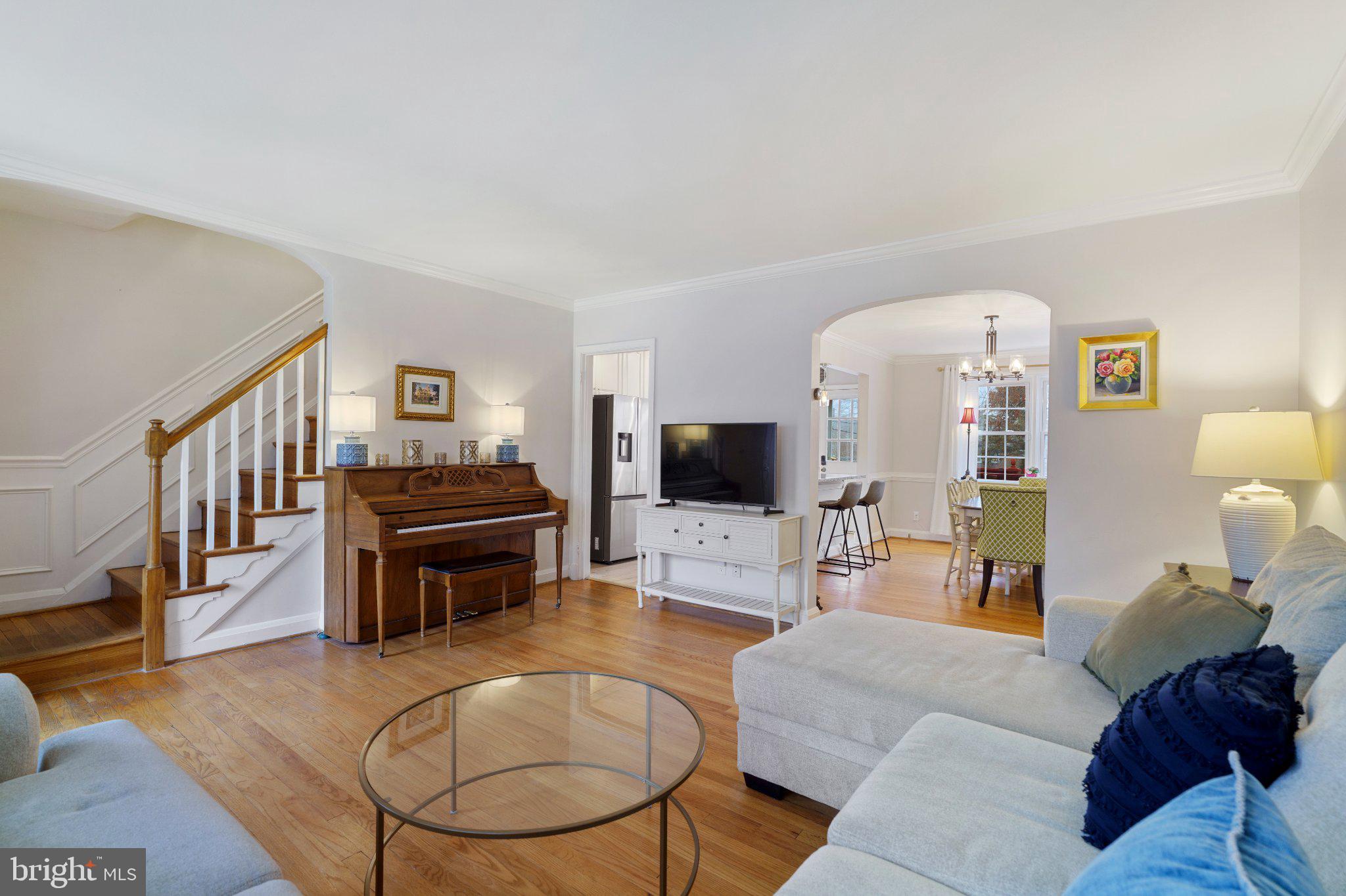 142 Regester Avenue Baltimore, MD 21212 - Photo 7 of 36 Charming living space with classic appeal.