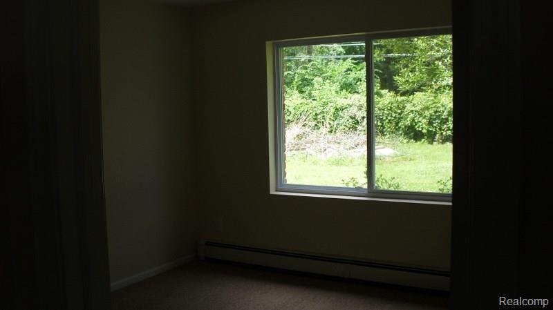 2445 East Thirteen Mile Road Warren, MI 48092 - Photo 39 of 41 CIMG2344 (800x449).jpg