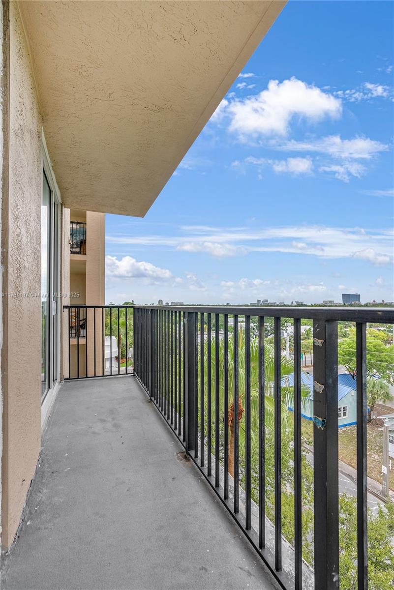 520 Southeast 5th Avenue, Unit 1507 Fort Lauderdale, FL 33301 - Photo 16 of 41 a view of a balcony