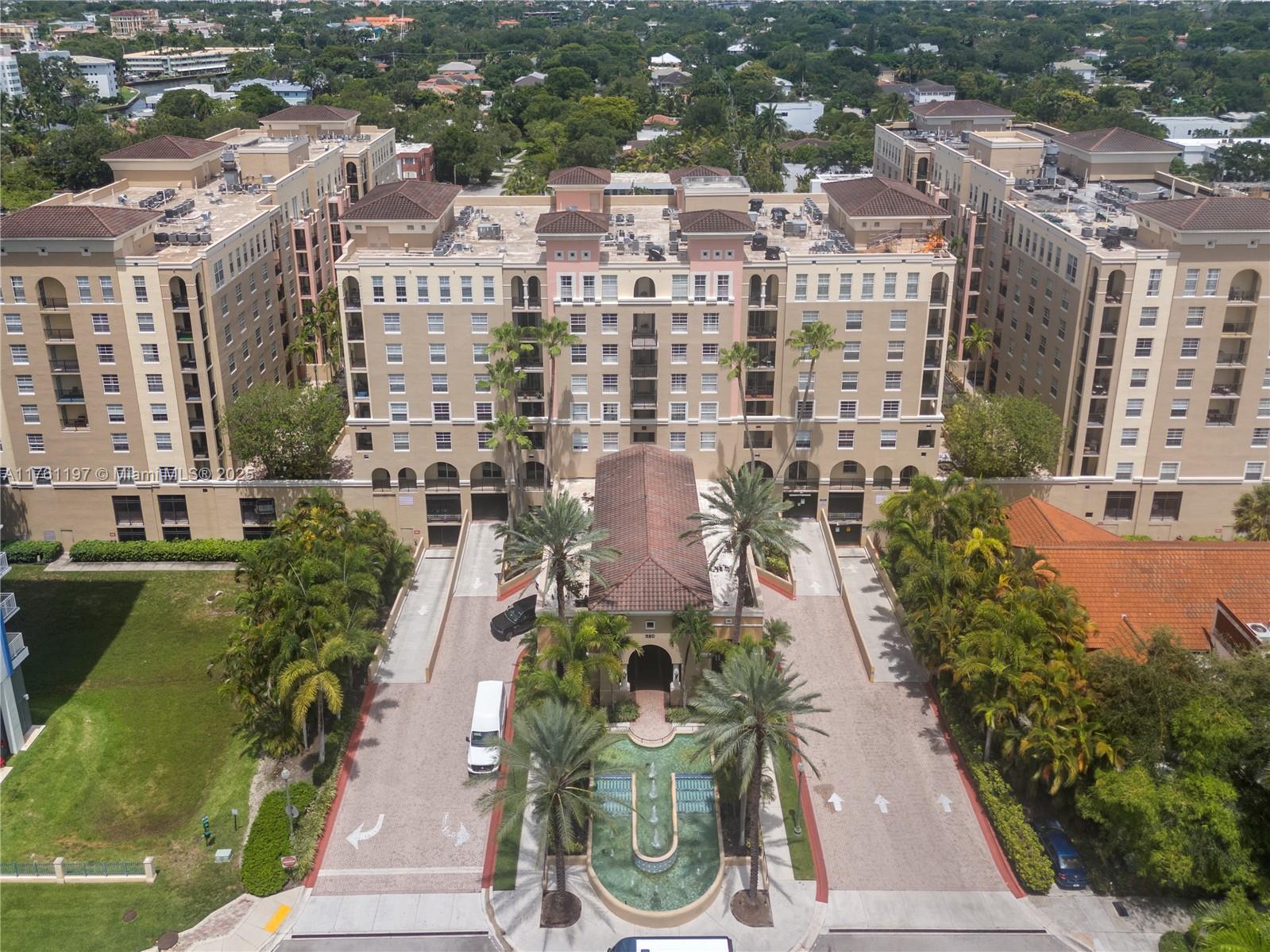 520 Southeast 5th Avenue, Unit 1507 Fort Lauderdale, FL 33301 - Photo 38 of 41 an aerial view of multiple house