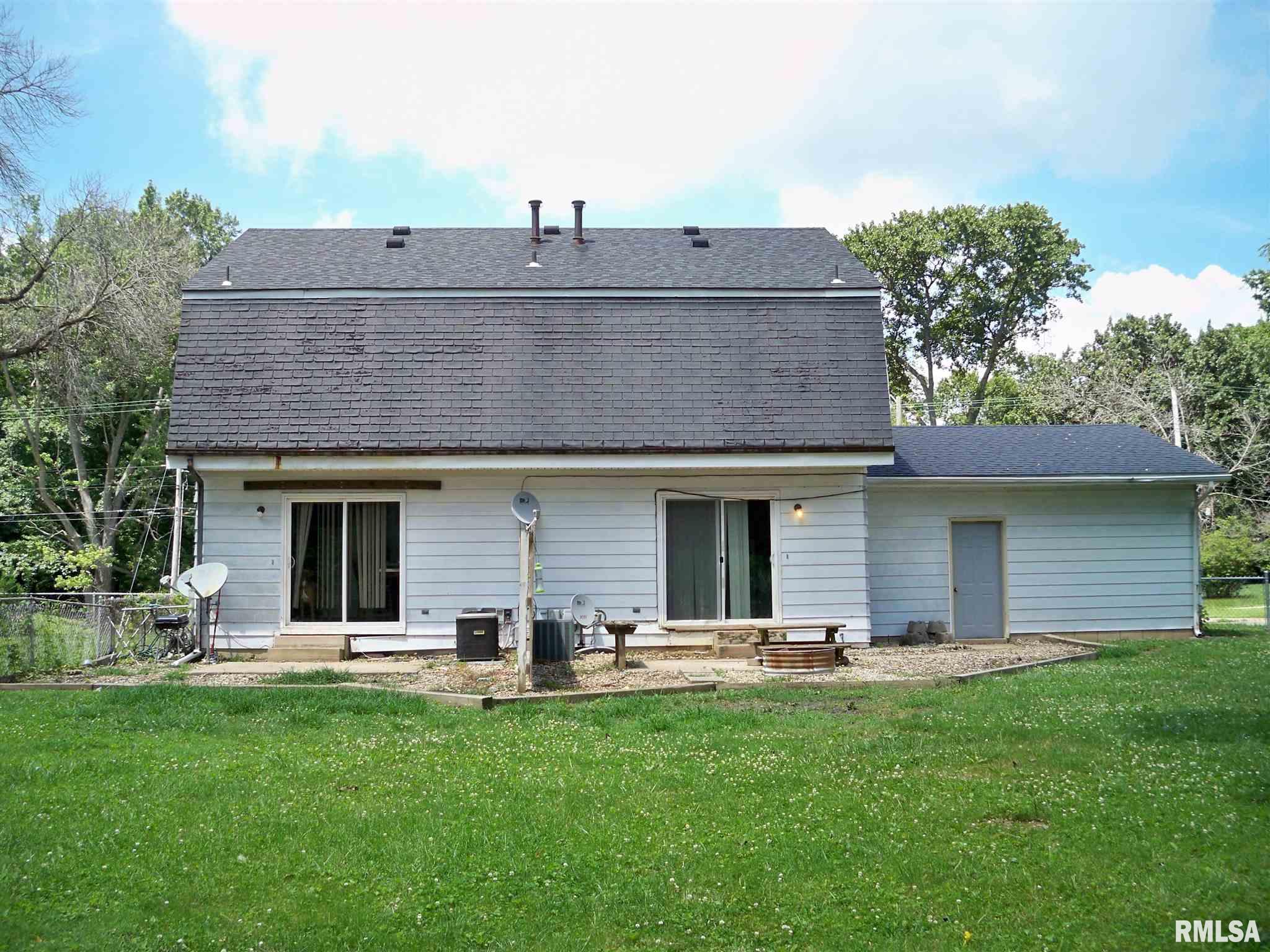 2124-2126 East Hazel Dell Road Springfield, IL 62703 - Photo 2 of 2 Gallery Image 2