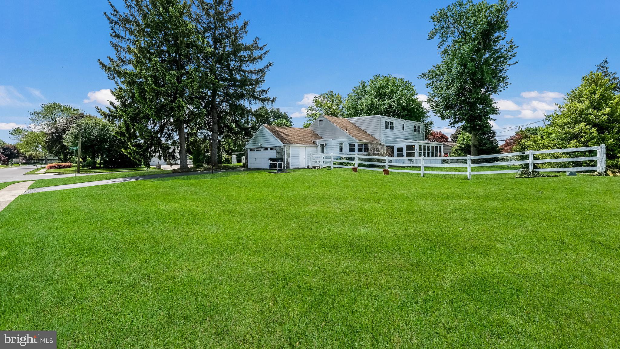 3934 James Road Huntingdon Valley, PA 19006 - Photo 3 of 28 Gallery Image 3