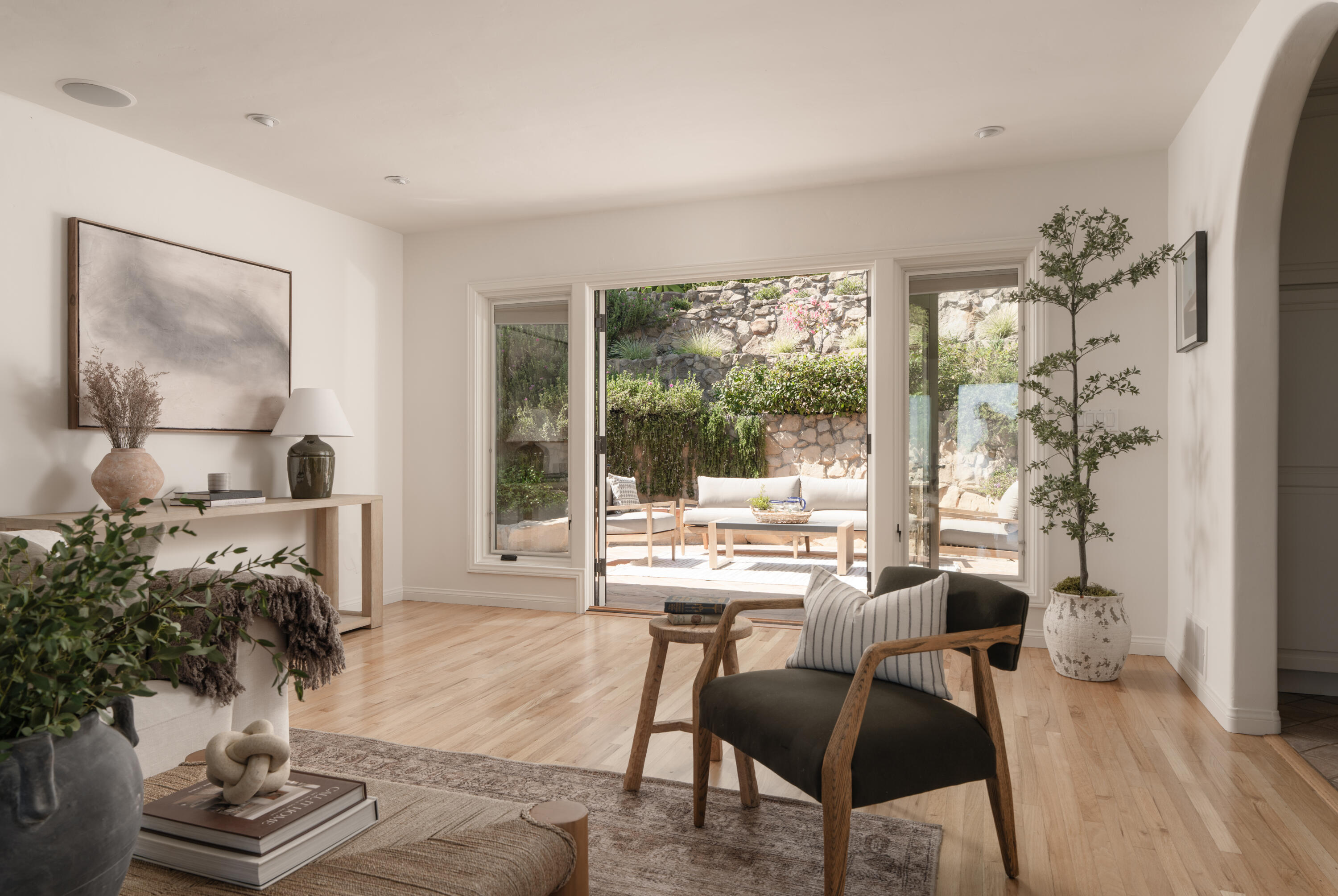 1416 Dover Road Santa Barbara, CA 93103 - Photo 8 of 22 Indoor Outdoor Living