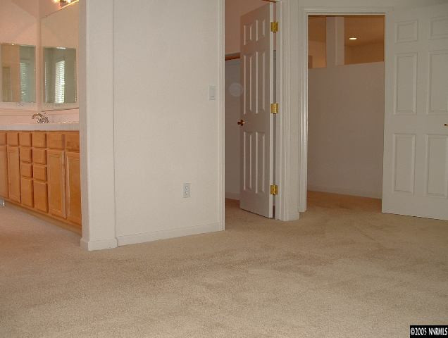 1702 Burwood Circle Reno, NV 89521 - Photo 6 of 9 an empty room with windows