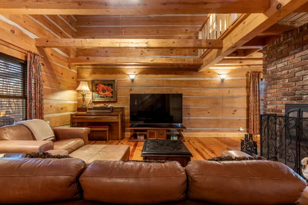 $800,000 | 319 Lookout Drive, Rising Fawn, GA 30738