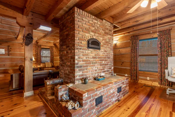 $800,000 | 319 Lookout Drive, Rising Fawn, GA 30738