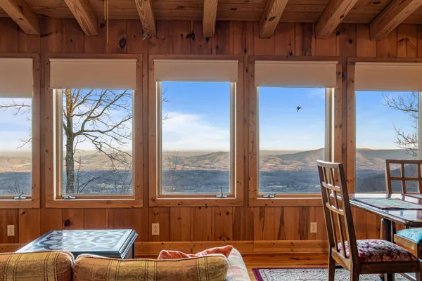 $800,000 | 319 Lookout Drive, Rising Fawn, GA 30738