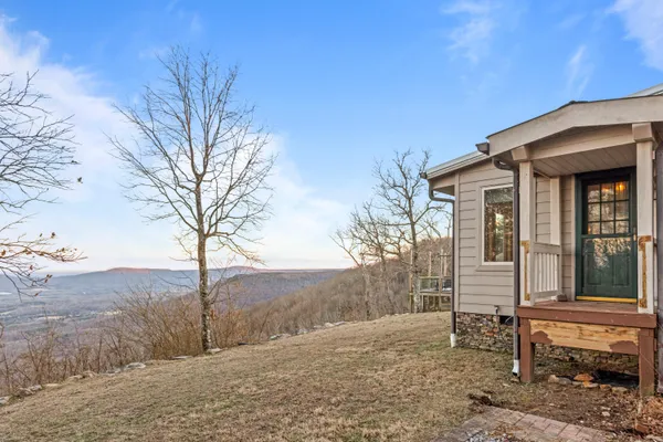 $800,000 | 319 Lookout Drive, Rising Fawn, GA 30738