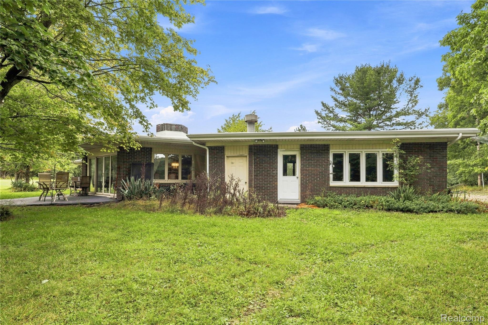 7386 Dean Road Fenton, MI 48430 - Photo 48 of 64 IMG_8459.jpeg