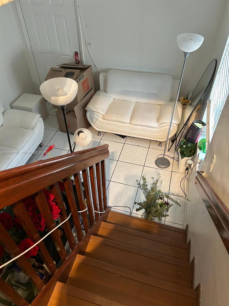 11 Southwest 32nd Avenue, Unit 4 Miami, FL 33135 - Photo 2 of 10 a view of interior in a house