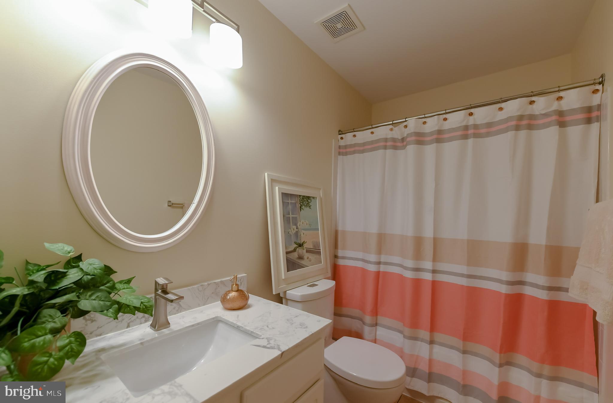 6417 McCoy Road Centreville, VA 20121 - Photo 23 of 35 Full bathroom in lower level