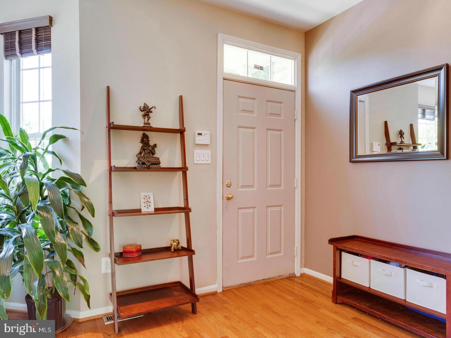 6417 McCoy Road Centreville, VA 20121 - Photo 3 of 35 Gallery Image 3
