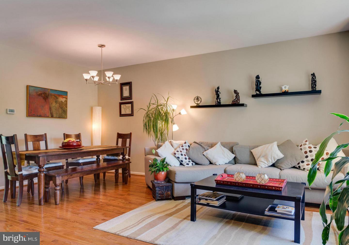 6417 McCoy Road Centreville, VA 20121 - Photo 6 of 35 Gallery Image 6