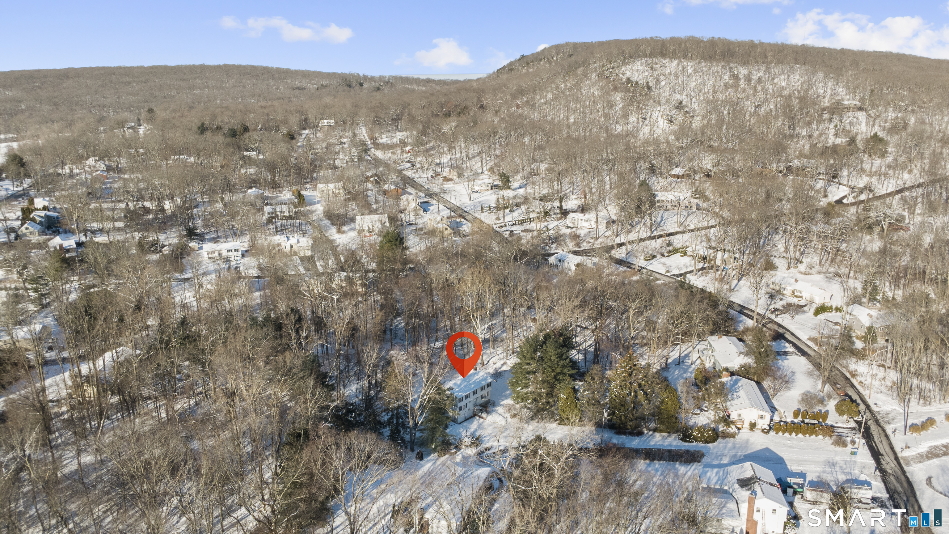 52 Laura Road Hamden, CT 06514 - Photo 35 of 35 a view of city and mountain