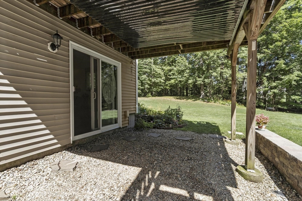 109 Hale Road Hubbardston, MA 01452 - Photo 10 of 41 Gallery Image 10