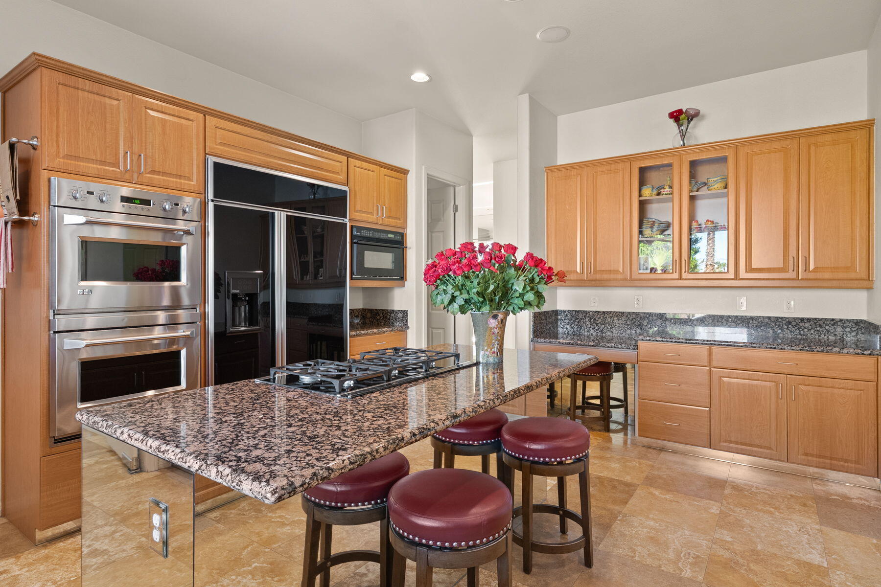 18 Calais Circle Rancho Mirage, CA 92270 - Photo 12 of 58 .