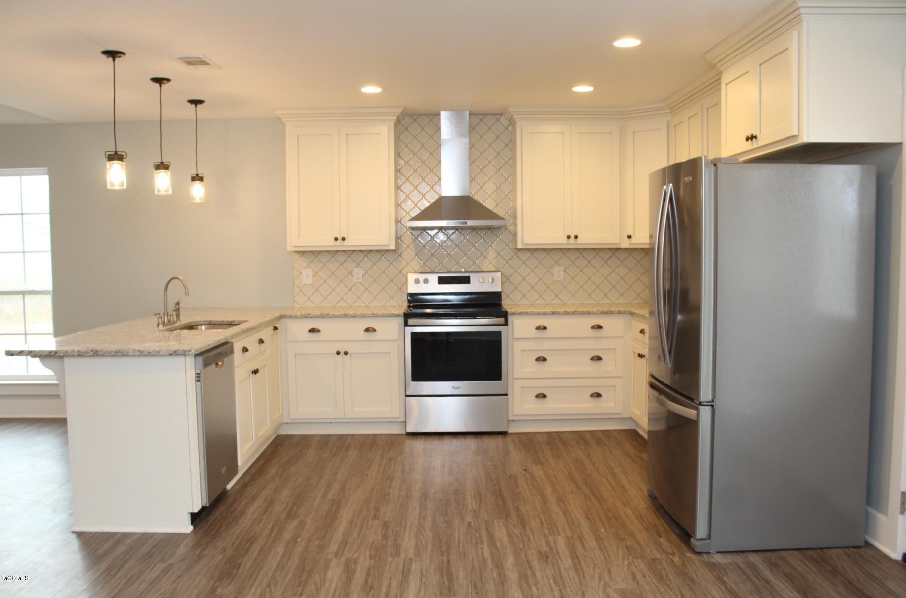 128 Easley Road Lucedale, MS 39452 - Photo 7 of 21 Kitchen