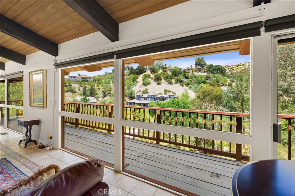 26 North Coolwater Road Bell Canyon, CA 91307 - Photo 10 of 37