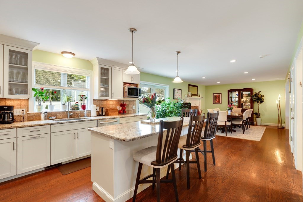 118 Evelyn Road Needham, MA 02494 - Photo 11 of 41