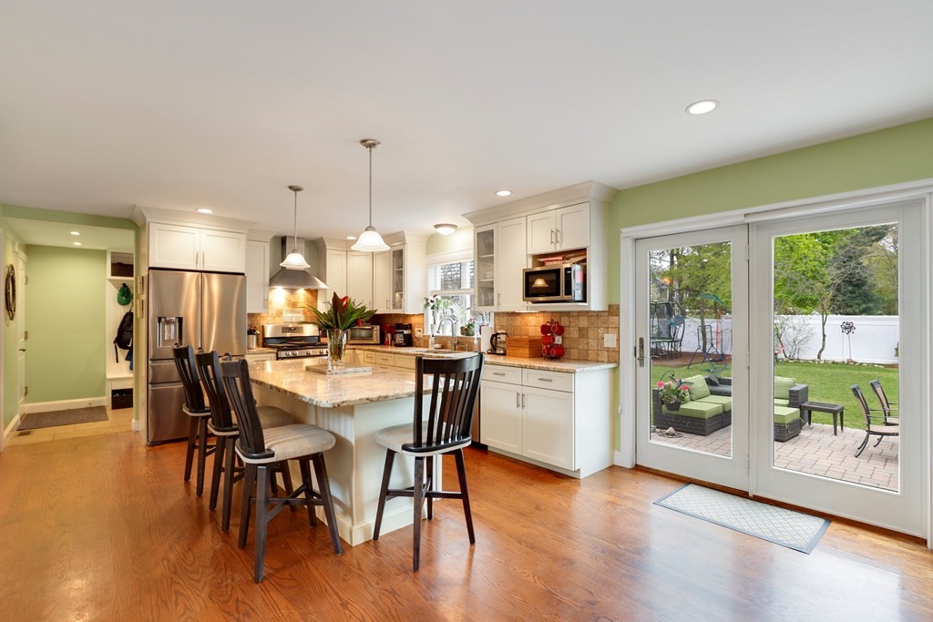 118 Evelyn Road Needham, MA 02494 - Photo 12 of 41