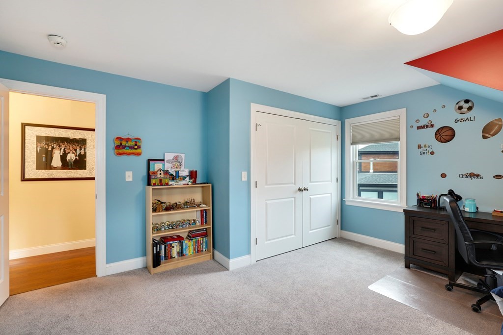 118 Evelyn Road Needham, MA 02494 - Photo 18 of 41