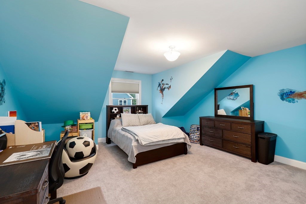 118 Evelyn Road Needham, MA 02494 - Photo 24 of 41