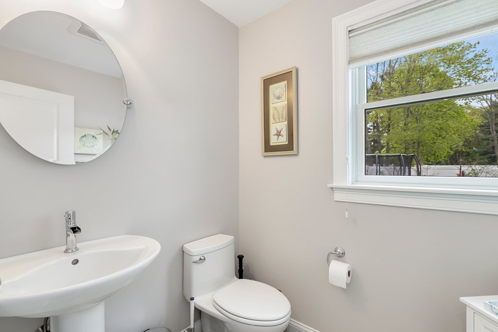 118 Evelyn Road Needham, MA 02494 - Photo 10 of 41