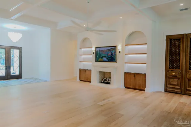 a view of a livingroom with a kitchen