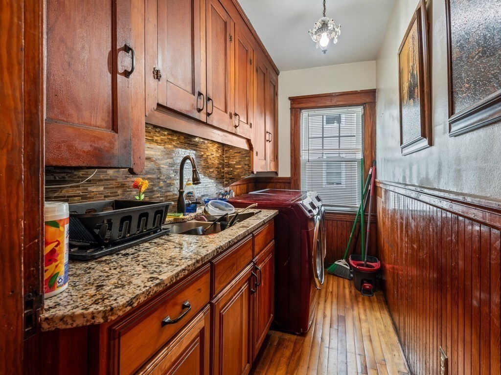 59 Barclay Street Worcester, MA 01604 - Photo 14 of 40